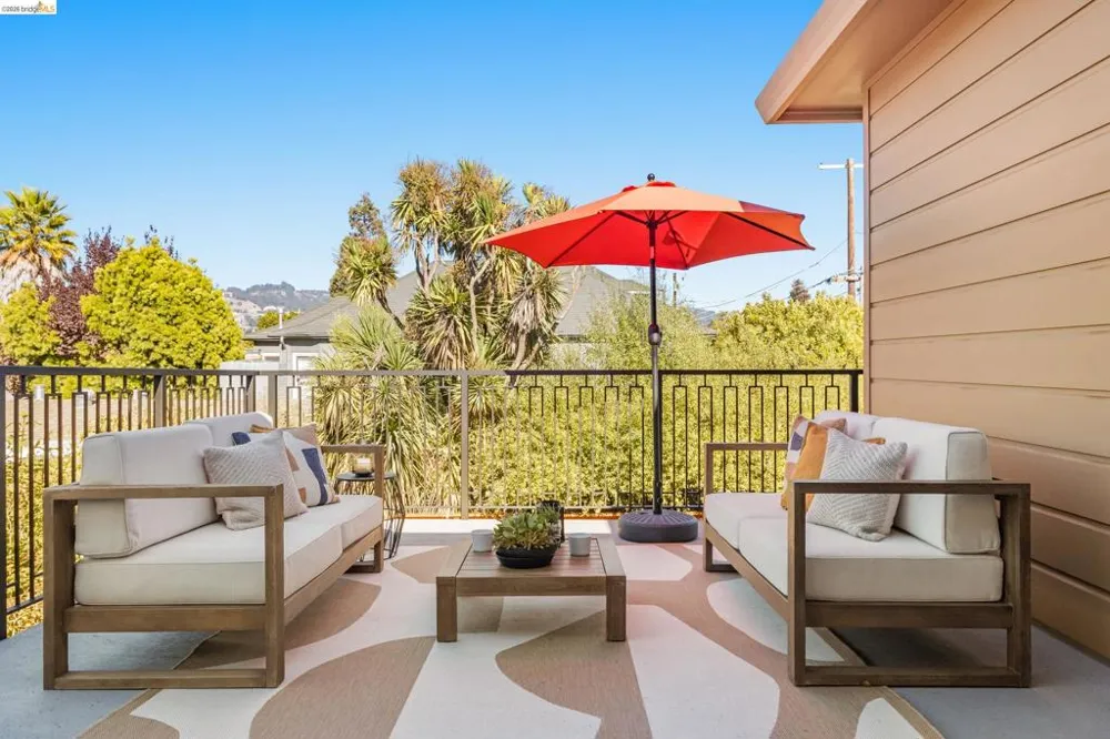 2619 Mathews St Berkeley, CA 94702
