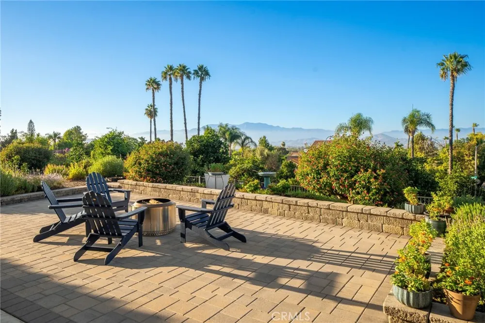 16401 Orangewind Lane Riverside, CA 92503