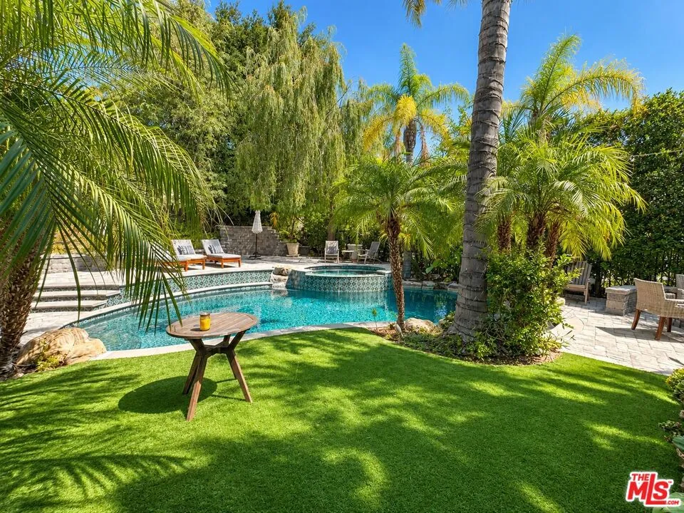 26835 Mont Calabasas Drive Calabasas, CA 91302