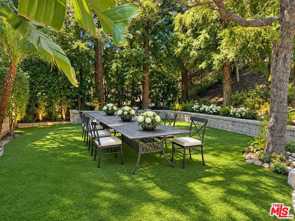 26835 Mont Calabasas Drive Calabasas, CA 91302