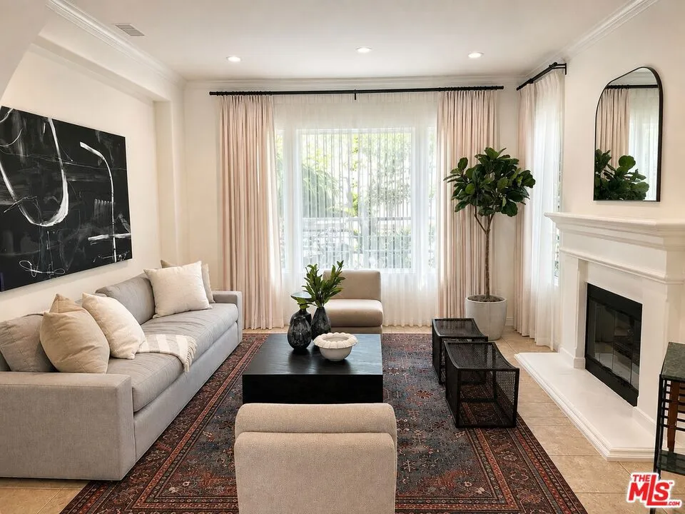 26835 Mont Calabasas Drive Calabasas, CA 91302