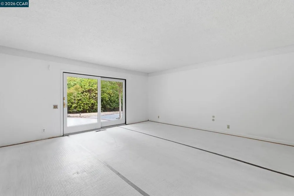 220 Hemme Ave Alamo, CA 94507
