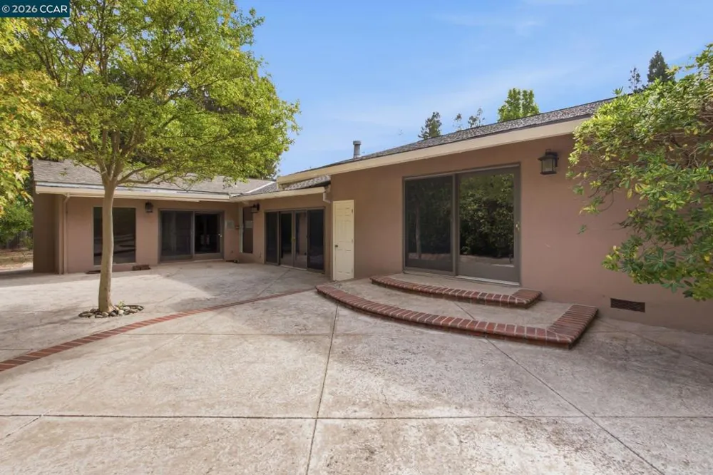 220 Hemme Ave Alamo, CA 94507