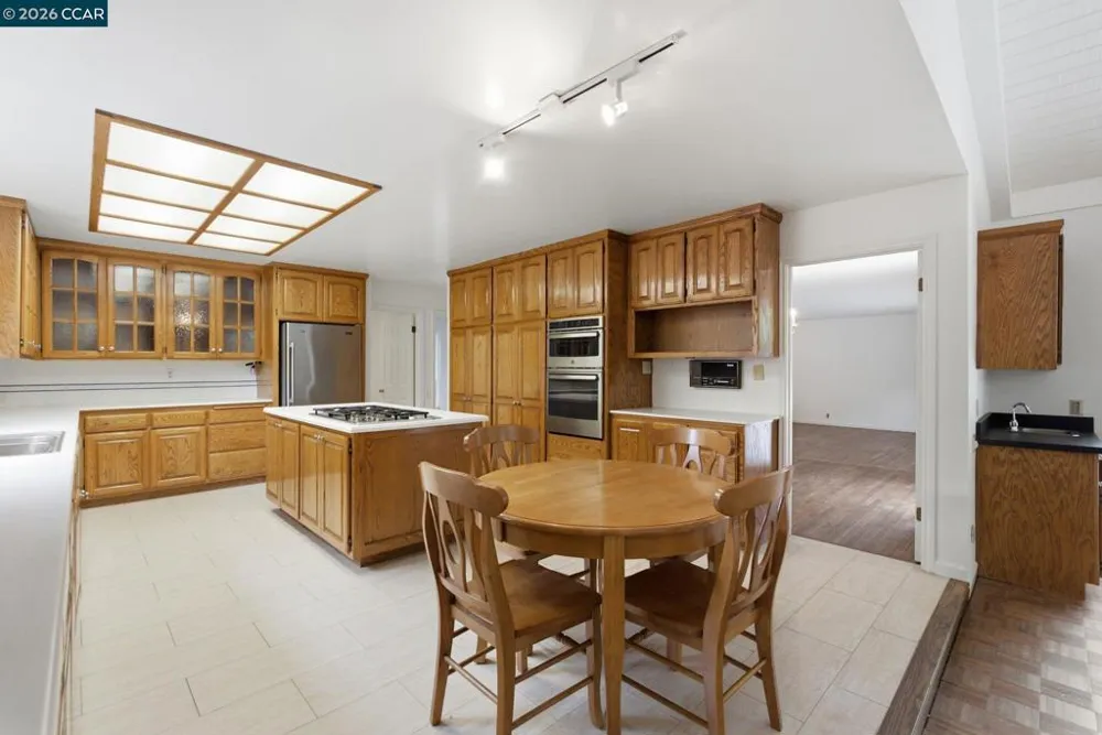 220 Hemme Ave Alamo, CA 94507