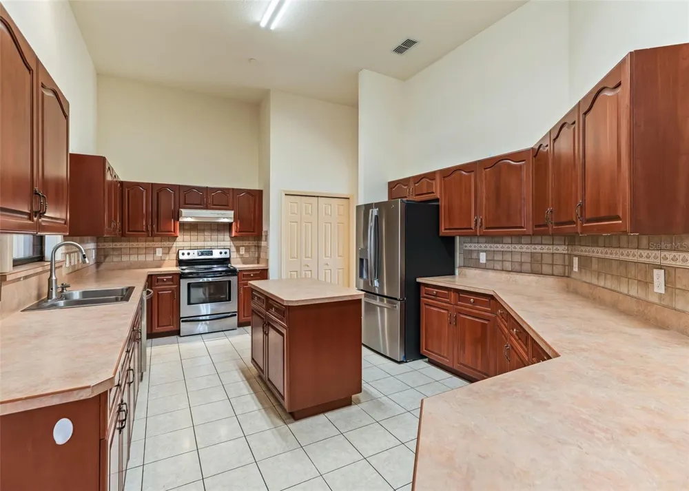 10330 NW 28TH PLACE ocala, FL 34482