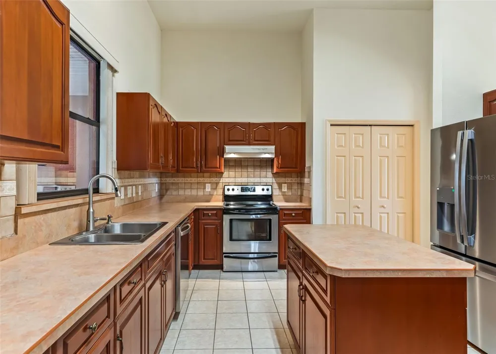 10330 NW 28TH PLACE ocala, FL 34482