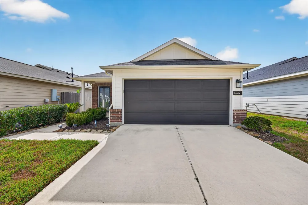 6747 Scarlet Sagebrush Street Katy, TX 77449