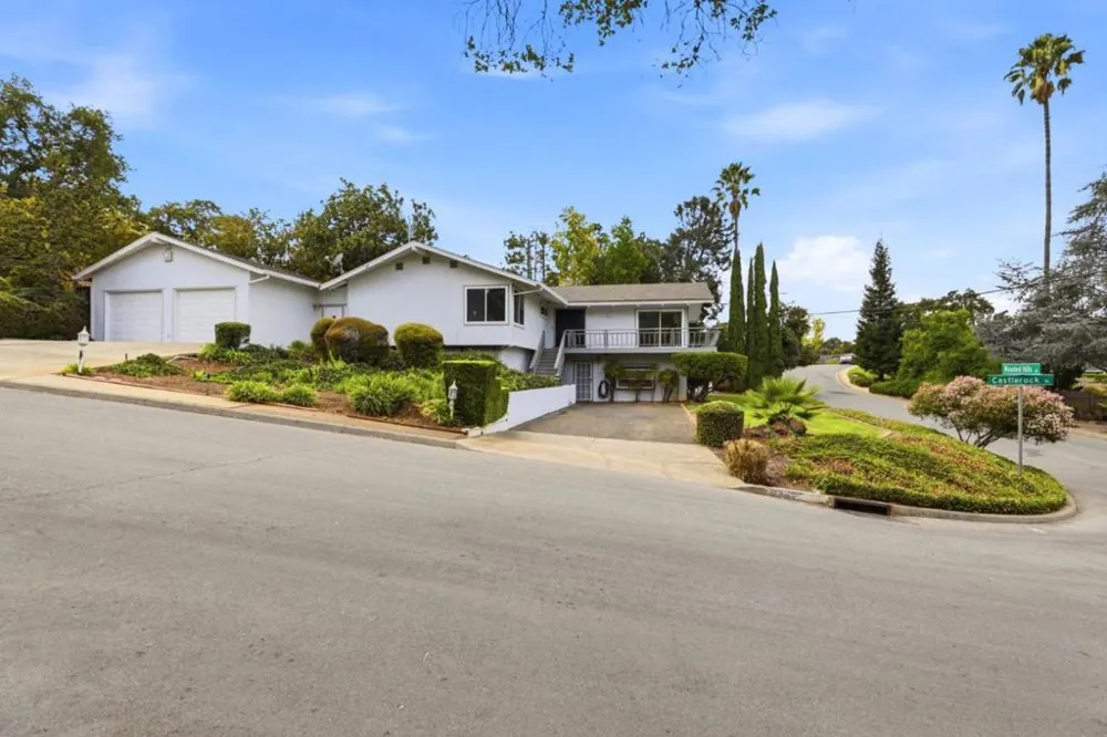 1218 Wooded Hills Drive San Jose, CA 95120