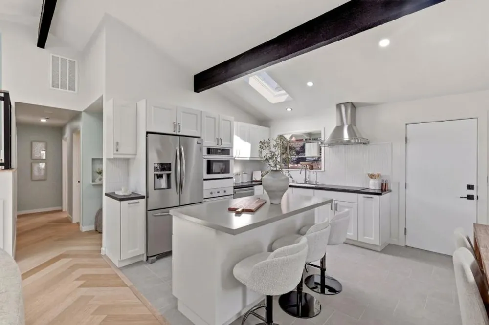 1141 Colonial San Jose, CA 95132
