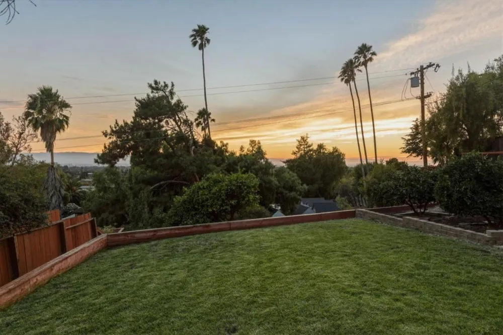 1141 Colonial San Jose, CA 95132