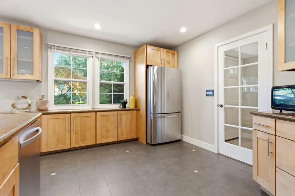 65 Mountain View Place San Mateo, CA 94402