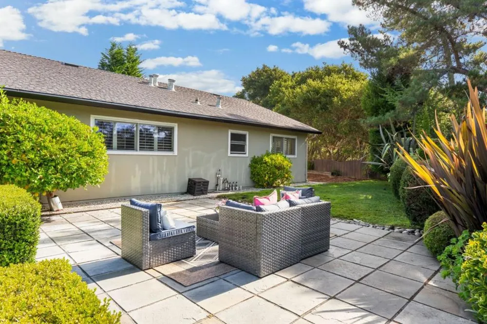 65 Mountain View Place San Mateo, CA 94402