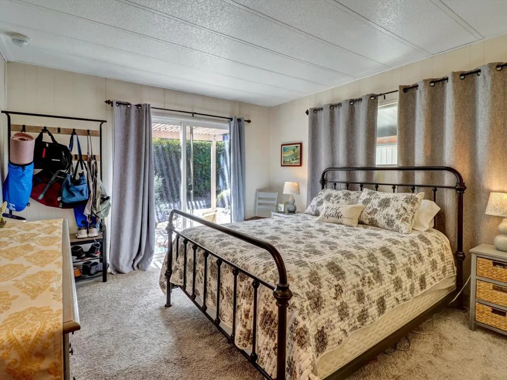 49305 Ca-74 #139 Palm Desert, CA 92260