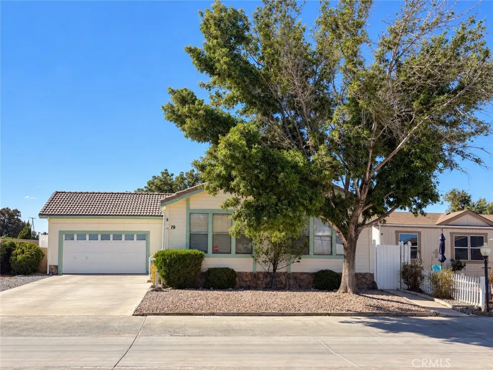 22241 Nisqually Road #19 Apple Valley, CA 92308
