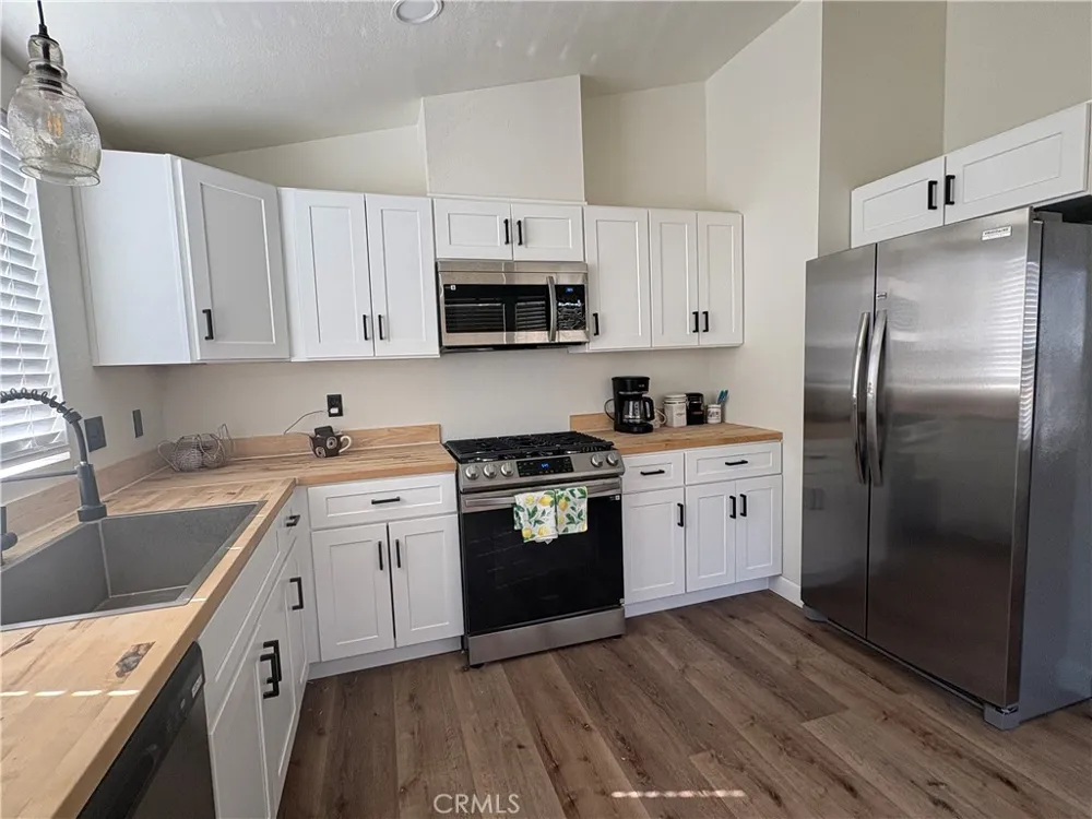 22241 Nisqually Road #19 Apple Valley, CA 92308