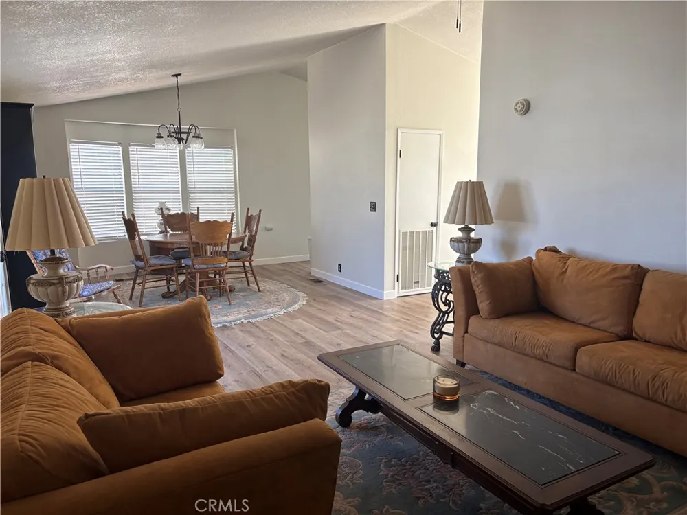 22241 Nisqually Road #19 Apple Valley, CA 92308