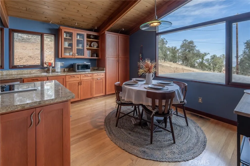 9256 Lazo Way La Grange, CA 95329