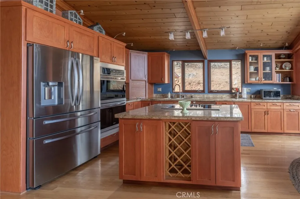 9256 Lazo Way La Grange, CA 95329