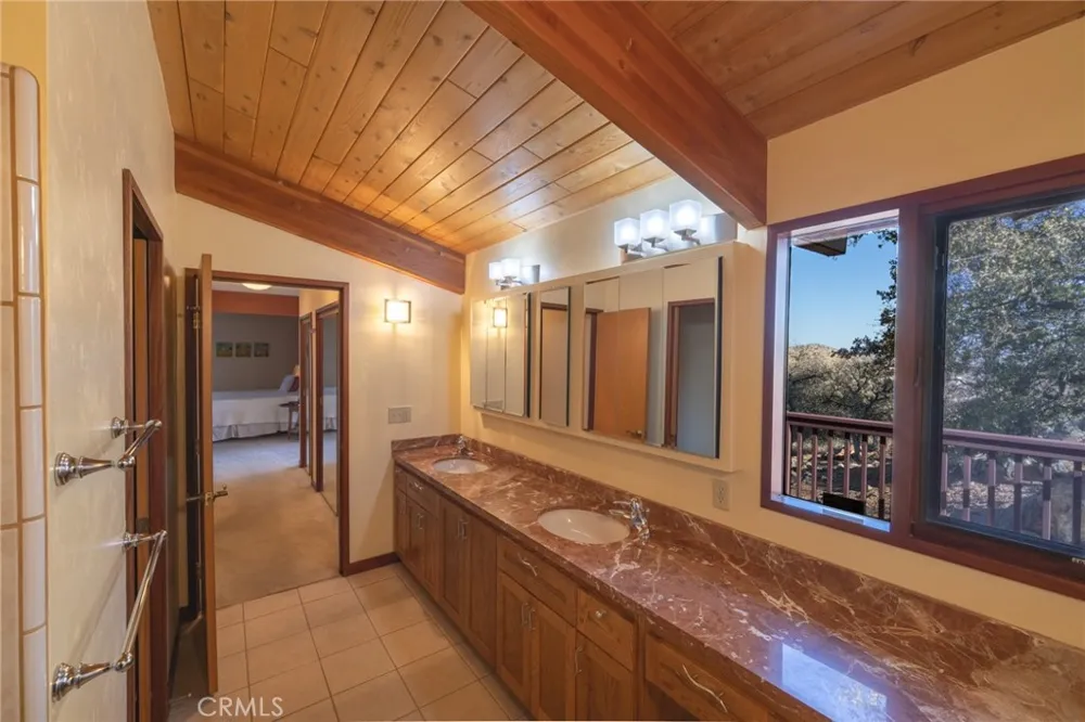 9256 Lazo Way La Grange, CA 95329