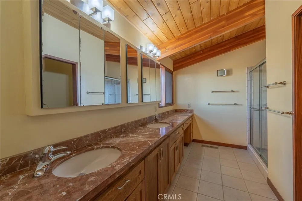 9256 Lazo Way La Grange, CA 95329
