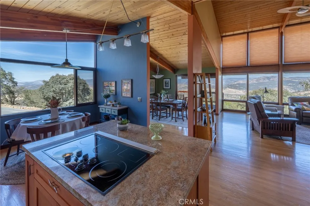 9256 Lazo Way La Grange, CA 95329