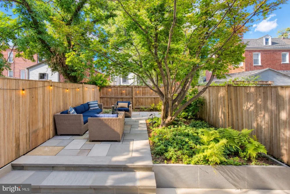 449 LURAY PLACE NW Washington, DC 20010
