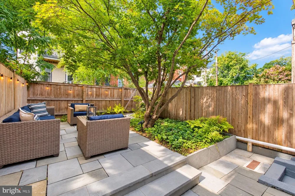 449 LURAY PLACE NW Washington, DC 20010