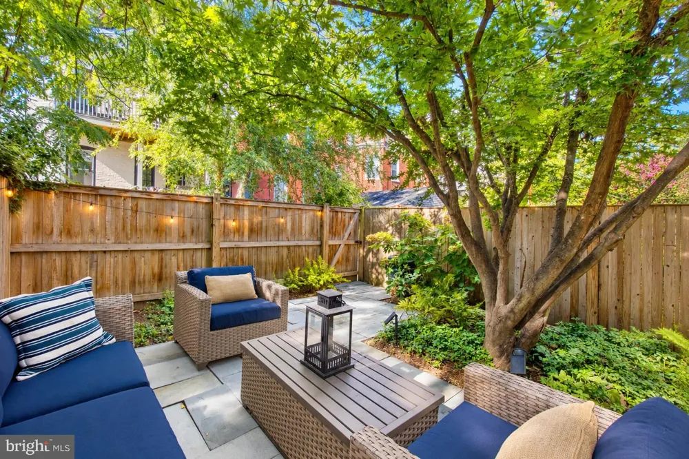 449 LURAY PLACE NW Washington, DC 20010