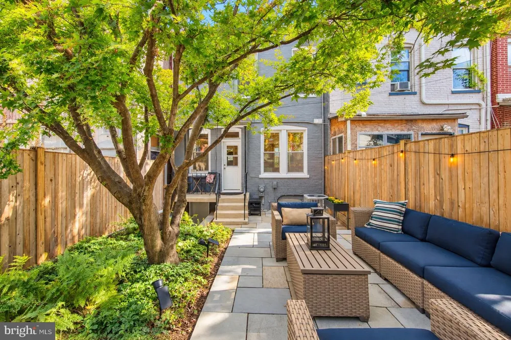 449 LURAY PLACE NW Washington, DC 20010