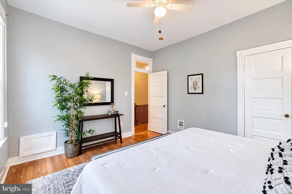 449 LURAY PLACE NW Washington, DC 20010