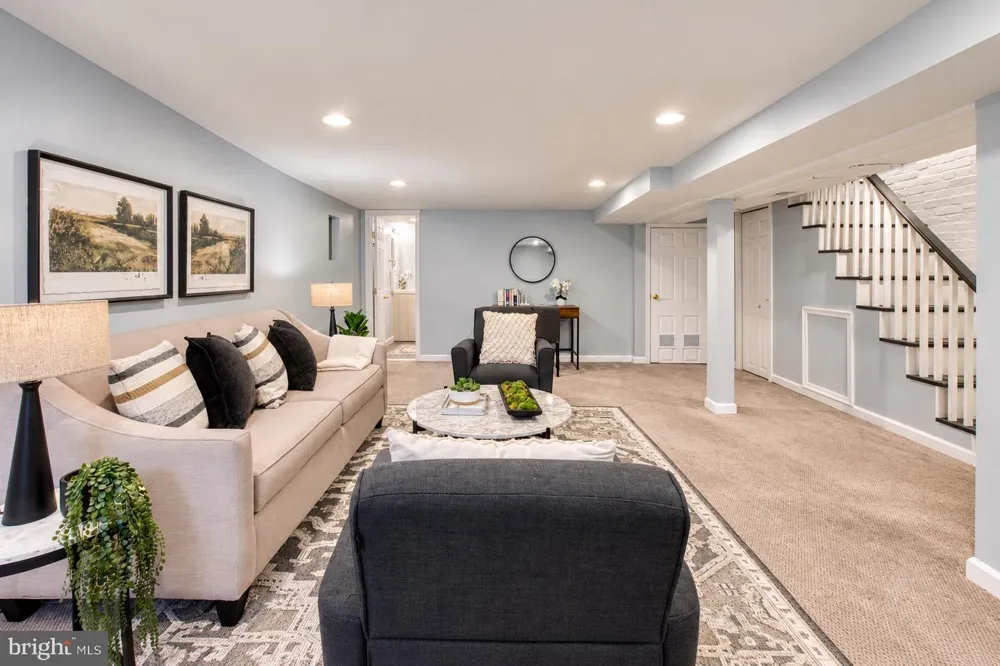 449 LURAY PLACE NW Washington, DC 20010