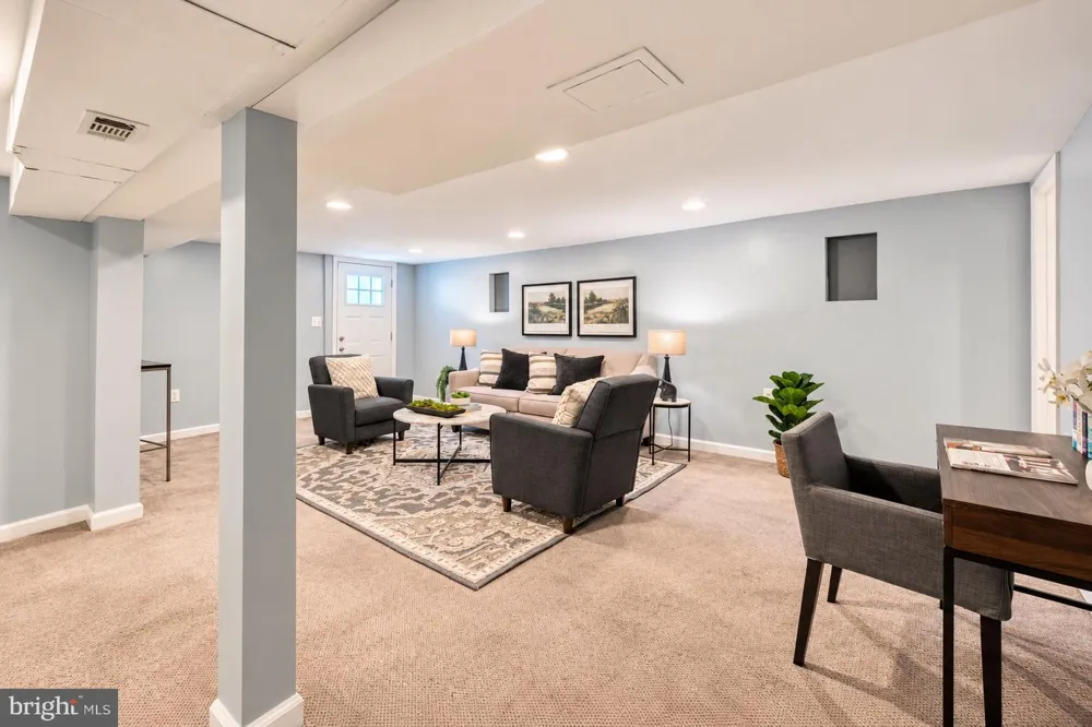 449 LURAY PLACE NW Washington, DC 20010