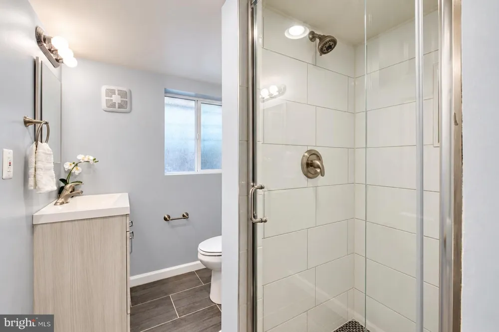 449 LURAY PLACE NW Washington, DC 20010