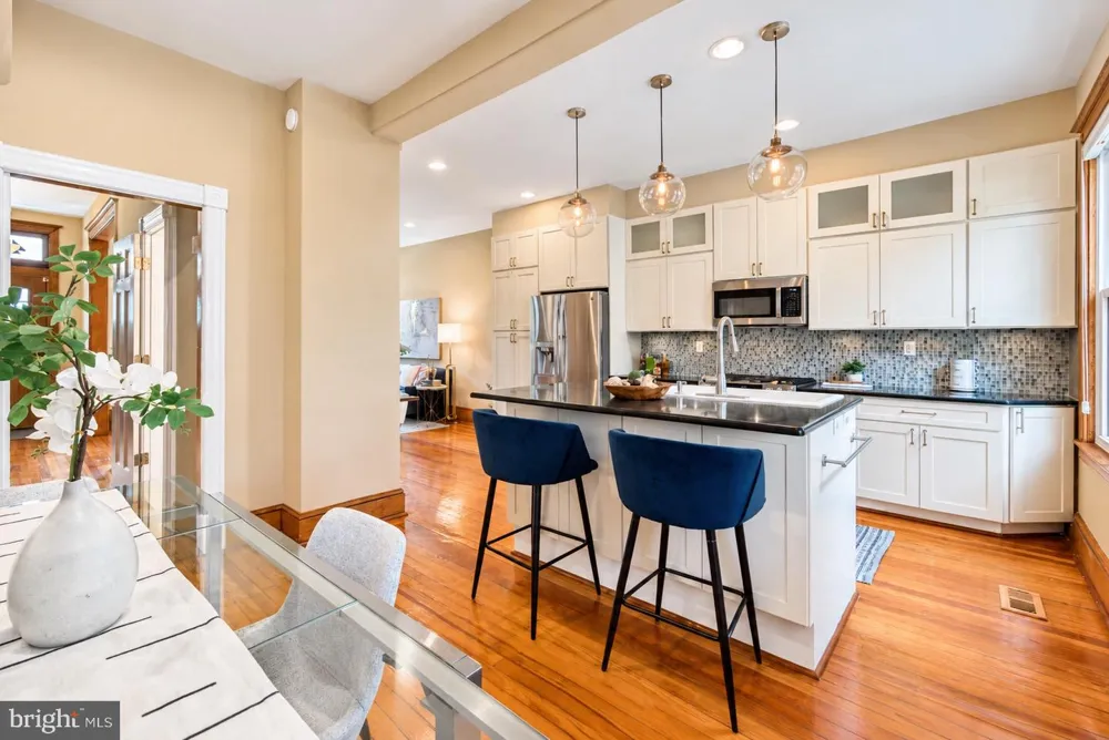 449 LURAY PLACE NW Washington, DC 20010