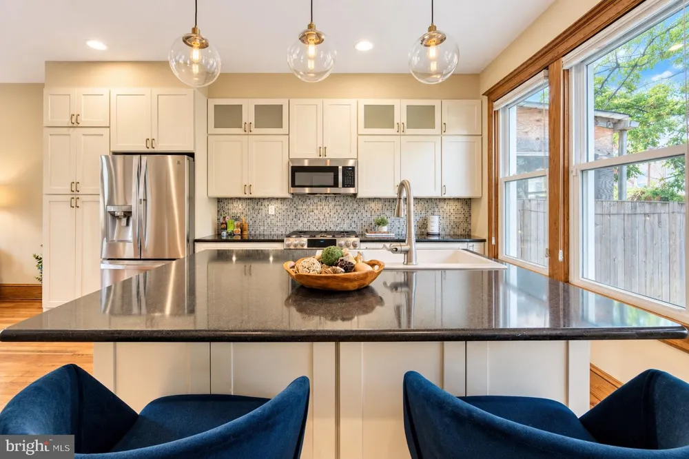 449 LURAY PLACE NW Washington, DC 20010