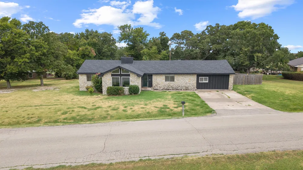 2401 Grandview Avenue Pawhuska, OK 74056