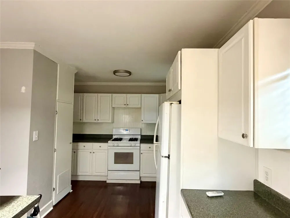 1630 S Columbia Place Tulsa, OK 74104
