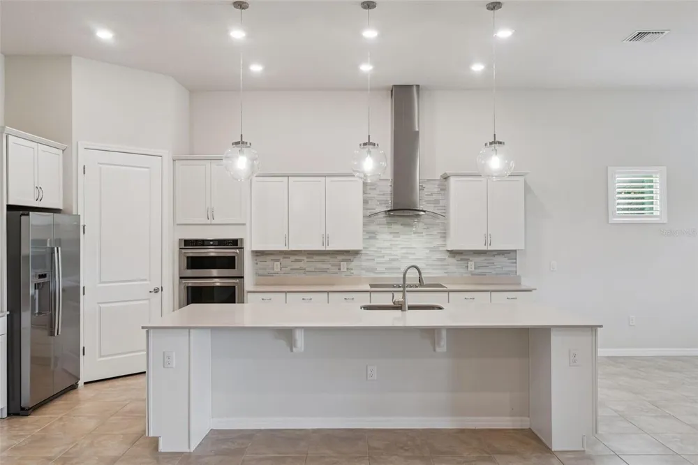 1005 MARE WAY Oviedo, FL 32765