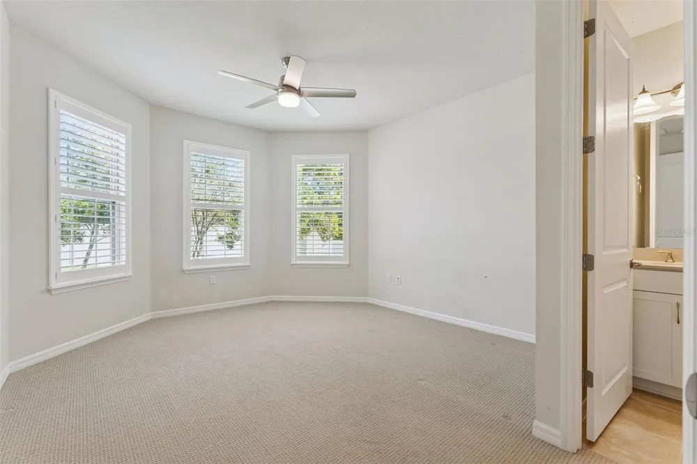1005 MARE WAY Oviedo, FL 32765