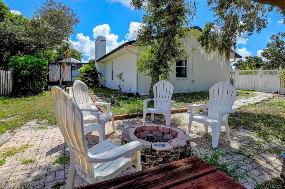 1016 GOSHEN ROAD Tarpon Springs, FL 34689