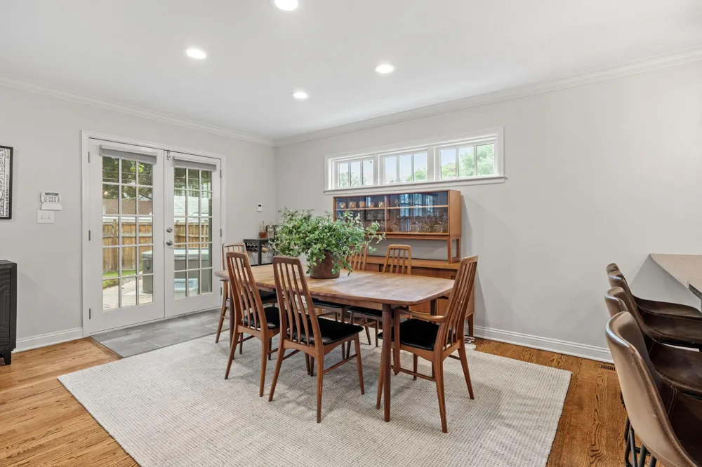 5541 Vincent Avenue S Minneapolis, MN 55410