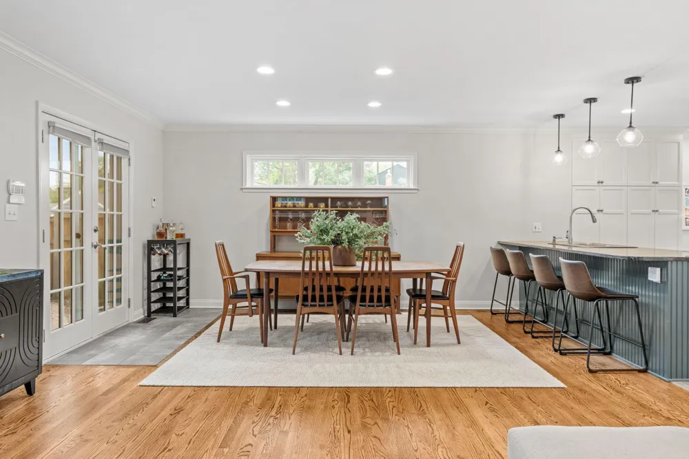 5541 Vincent Avenue S Minneapolis, MN 55410