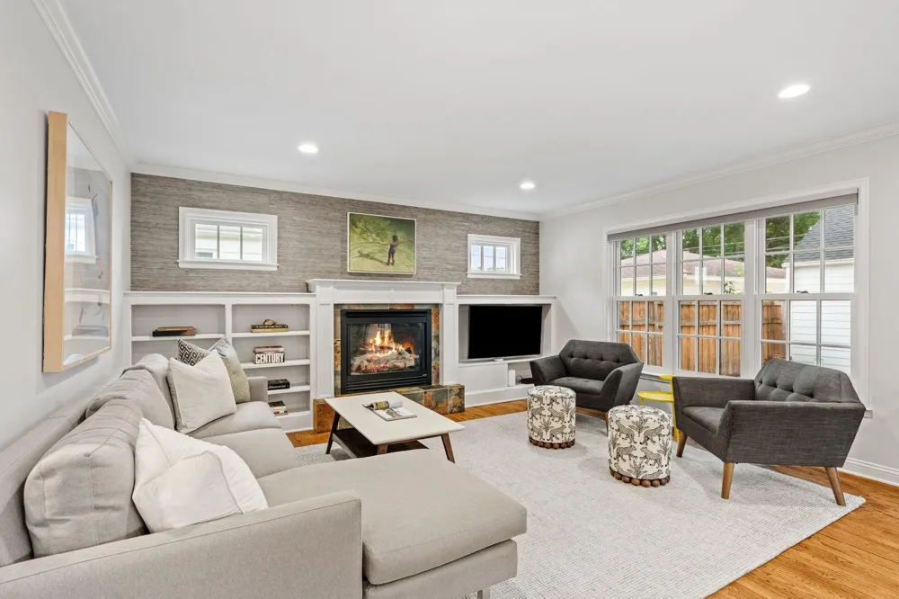 5541 Vincent Avenue S Minneapolis, MN 55410