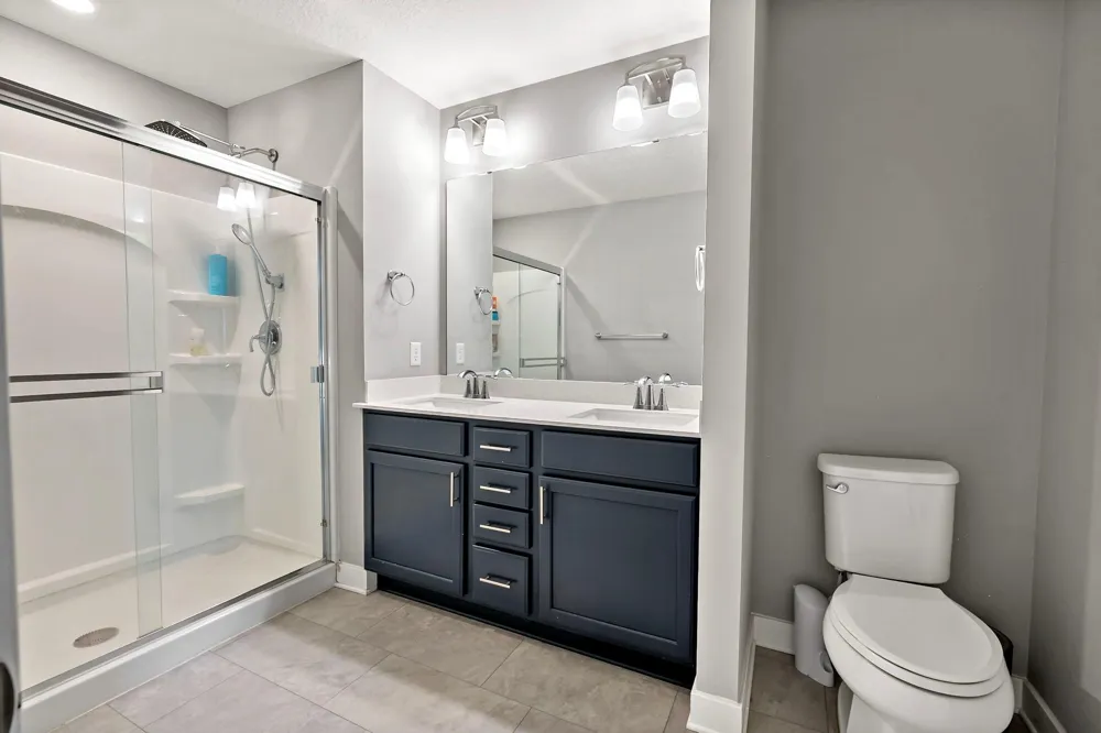 18384 Glastonbury Drive Lakeville, MN 55044