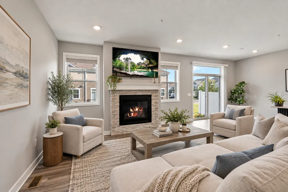 18384 Glastonbury Drive Lakeville, MN 55044