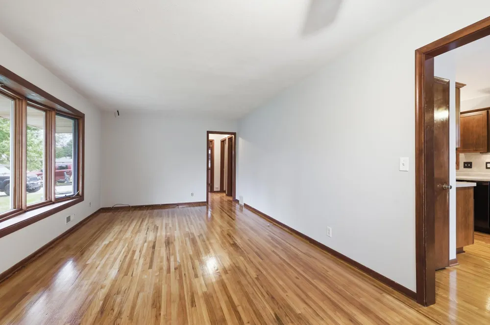 8739 Hadley Avenue S Cottage Grove, MN 55016