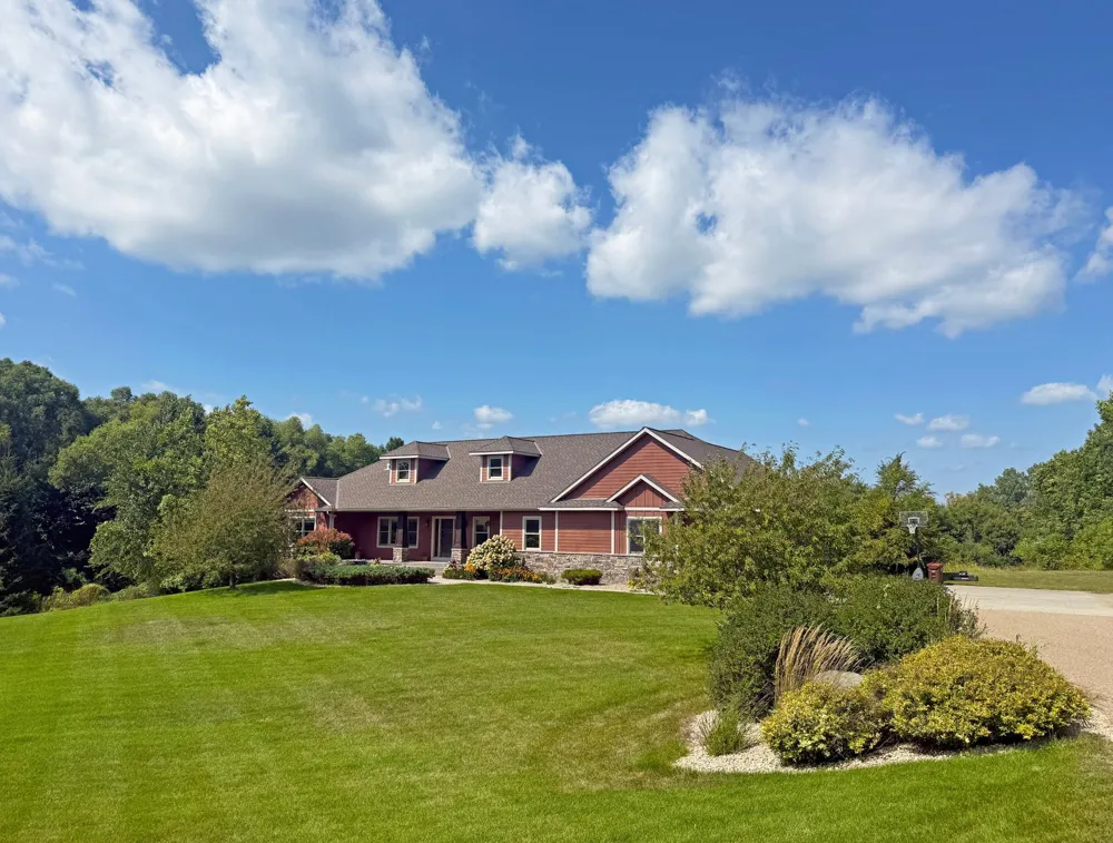 10776 43rd Street NW Annandale, MN 55302
