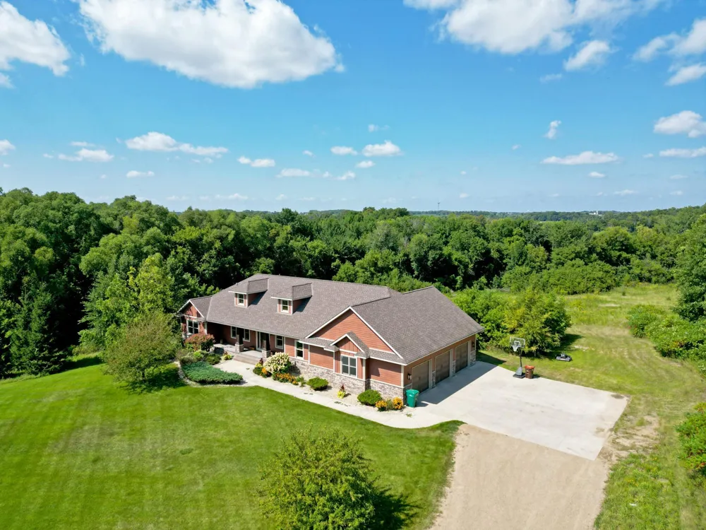 10776 43rd Street NW Annandale, MN 55302