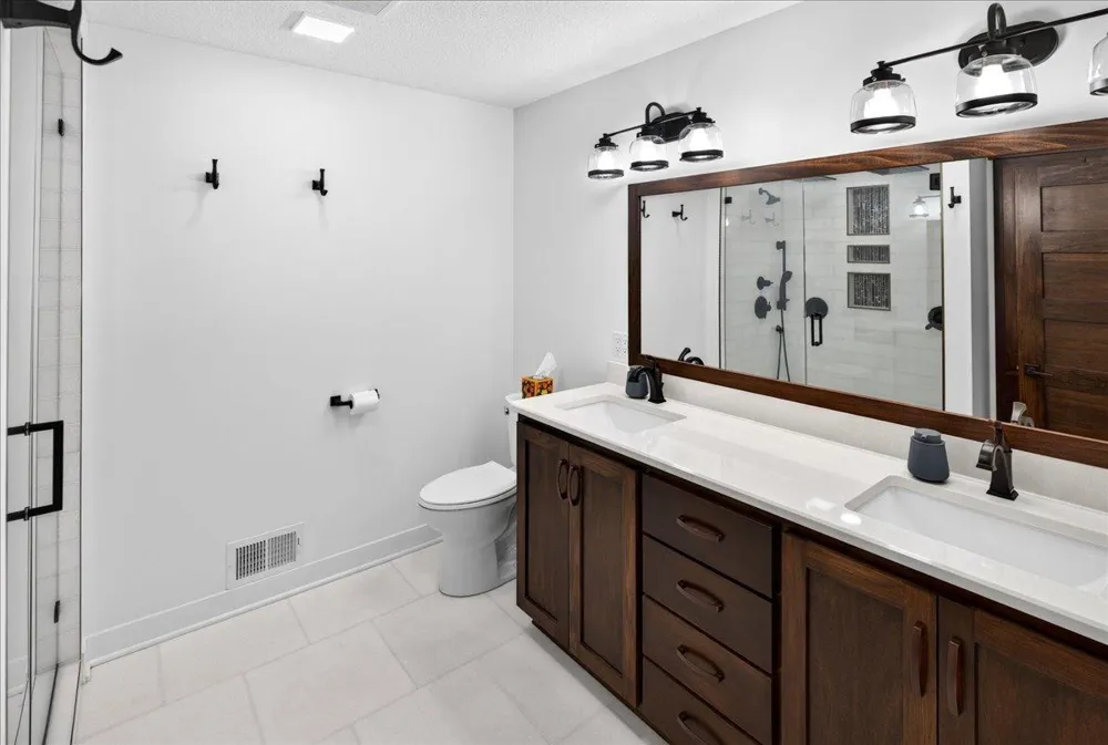 7700 Lent Trail Stacy, MN 55079
