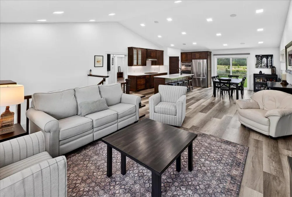 7700 Lent Trail Stacy, MN 55079